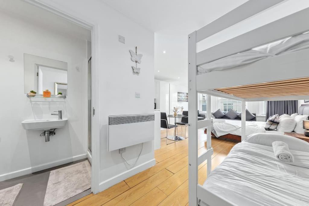 Spacious And Delightful Sleep 5 Piccadilly Vrc Londres Extérieur photo